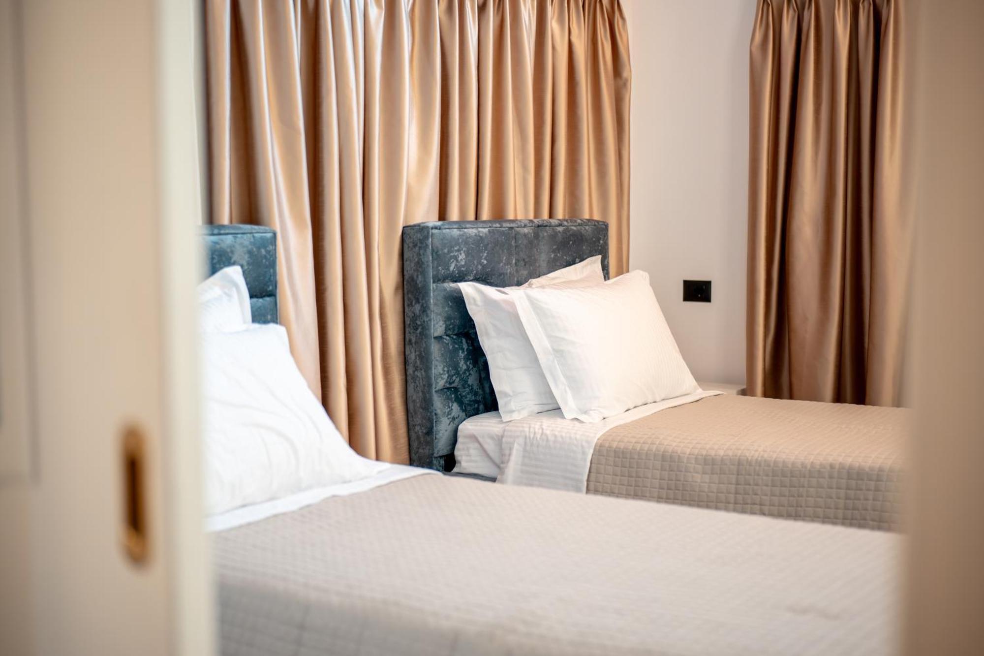 Fabio Guest House Гірокастра Екстер'єр фото